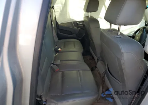 2016 Chevrolet Silverado C1500 z USA, uszkodzony, nr VIN 1GCRCNEC8GZ118348